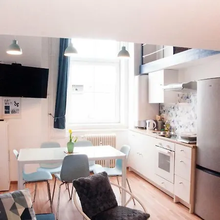 Stylish With Castle View & Free Parking