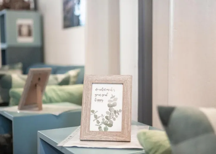 Stylish With Castle View & Free Parking Appartement *