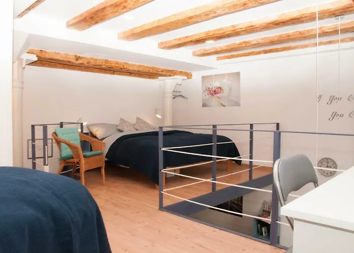 Stylish With Castle View & Free Parking Appartement